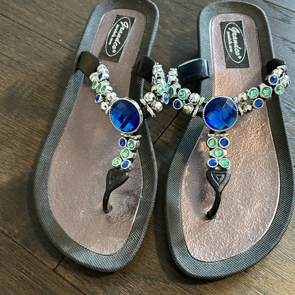 Grandco Beach Sandals - Picture 2 of 3